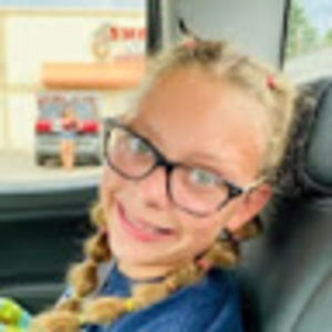 Meet your Posher, Avery